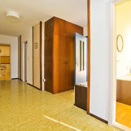 Tvrdni Dolac 4008c Apartman Gdinj