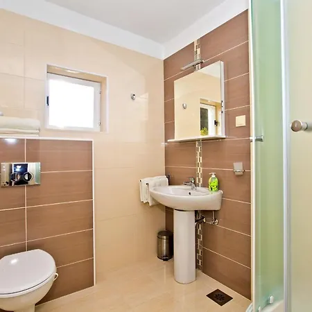 דירה Tvrdni Dolac 4008c *