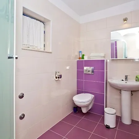 Tvrdni Dolac 4008c דירה Gdinj